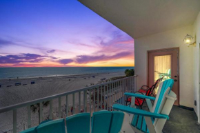 Breathtaking 2-bed 2-bath w- Full Gulf Views SB306